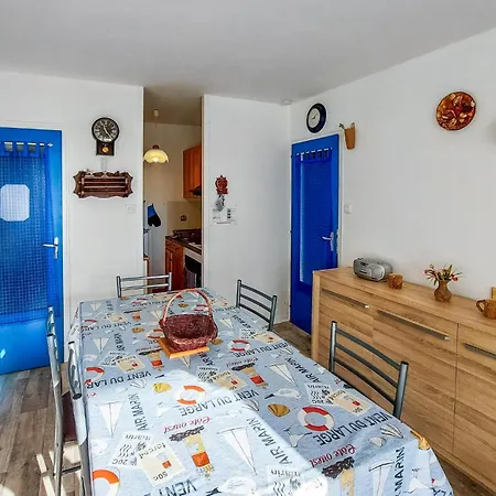 1 Bedroom Awesome In * Saint-Hilaire-de-Riez
