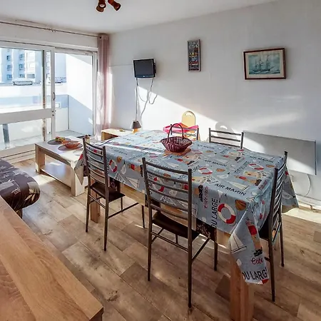 1 Bedroom Awesome In * Saint-Hilaire-de-Riez
